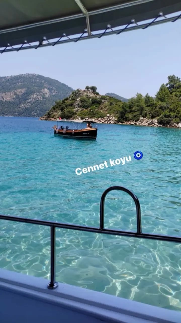 Cennet Koyu'nda Marinmar tekne turu